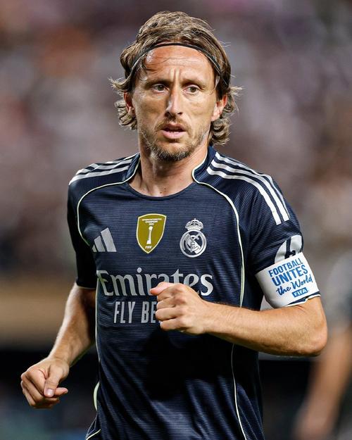 马祖拉：见证霍福德与杜兰特对抗是种恩赐 无论要布朗做什么他都会全力以赴