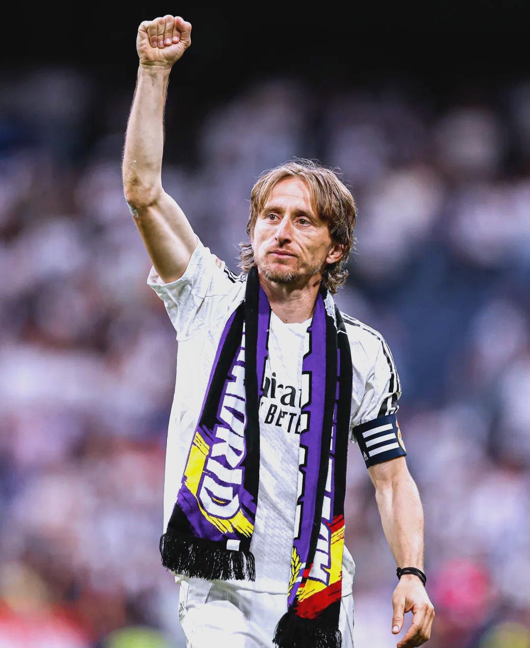 托拜厄斯-哈里斯髋部受伤提前退场 东部领头羊活塞迎来最艰难考题