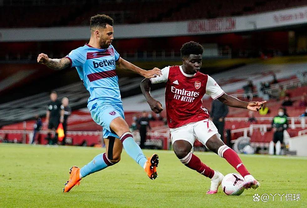 队记们：杨瀚森好的地方有时强硬！但他吃不了太多上场时间