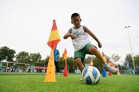 费城费城人在 2023 年季后赛展现了其极其恐怖的家庭助阵氛围，被称为“最难打客场”